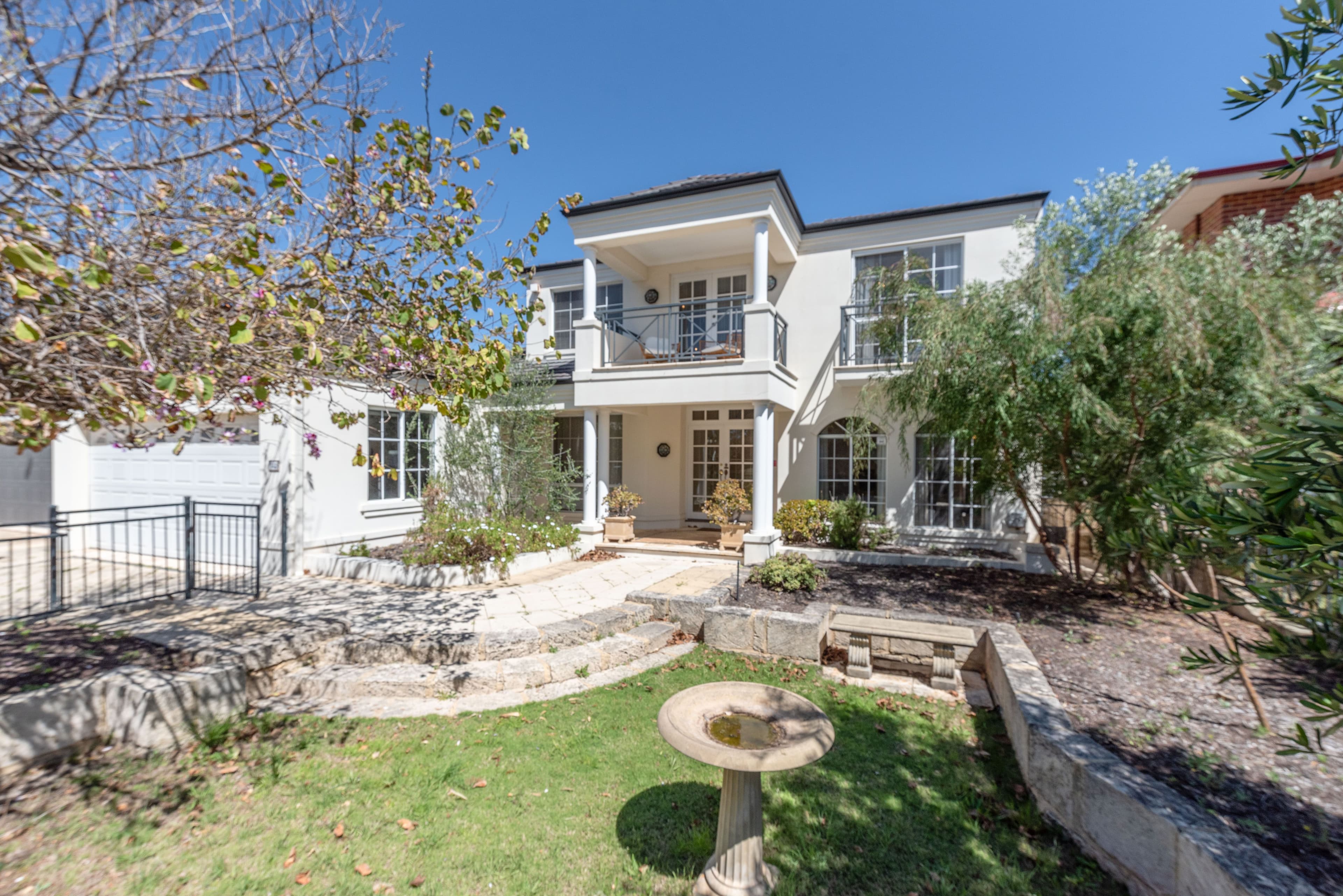 142 Broadbeach Boulevard, Hillarys WA 6025, Hillarys - Thumbnail 2
