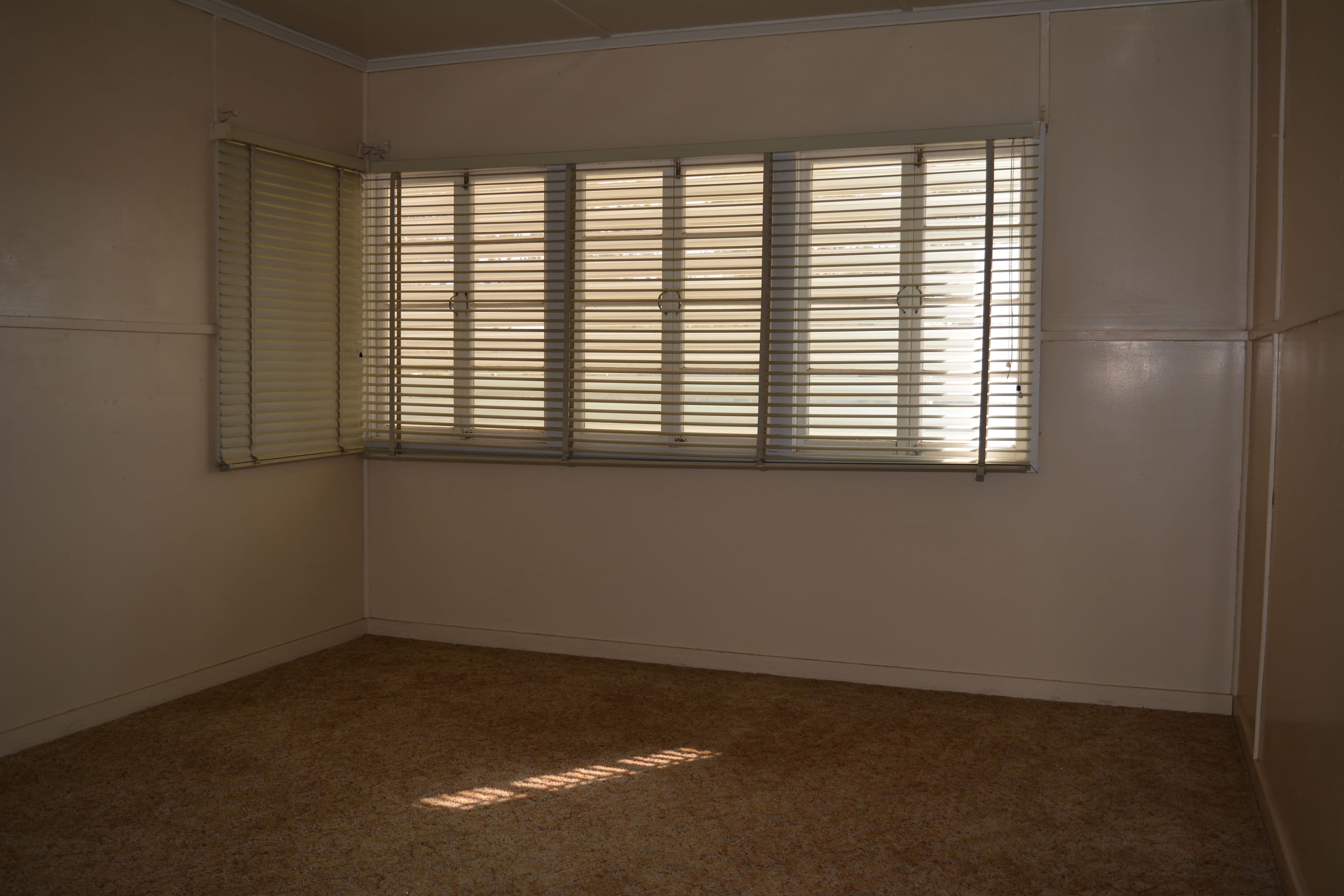100 Thistle Street, Blackall QLD 4472, Blackall - Thumbnail 6