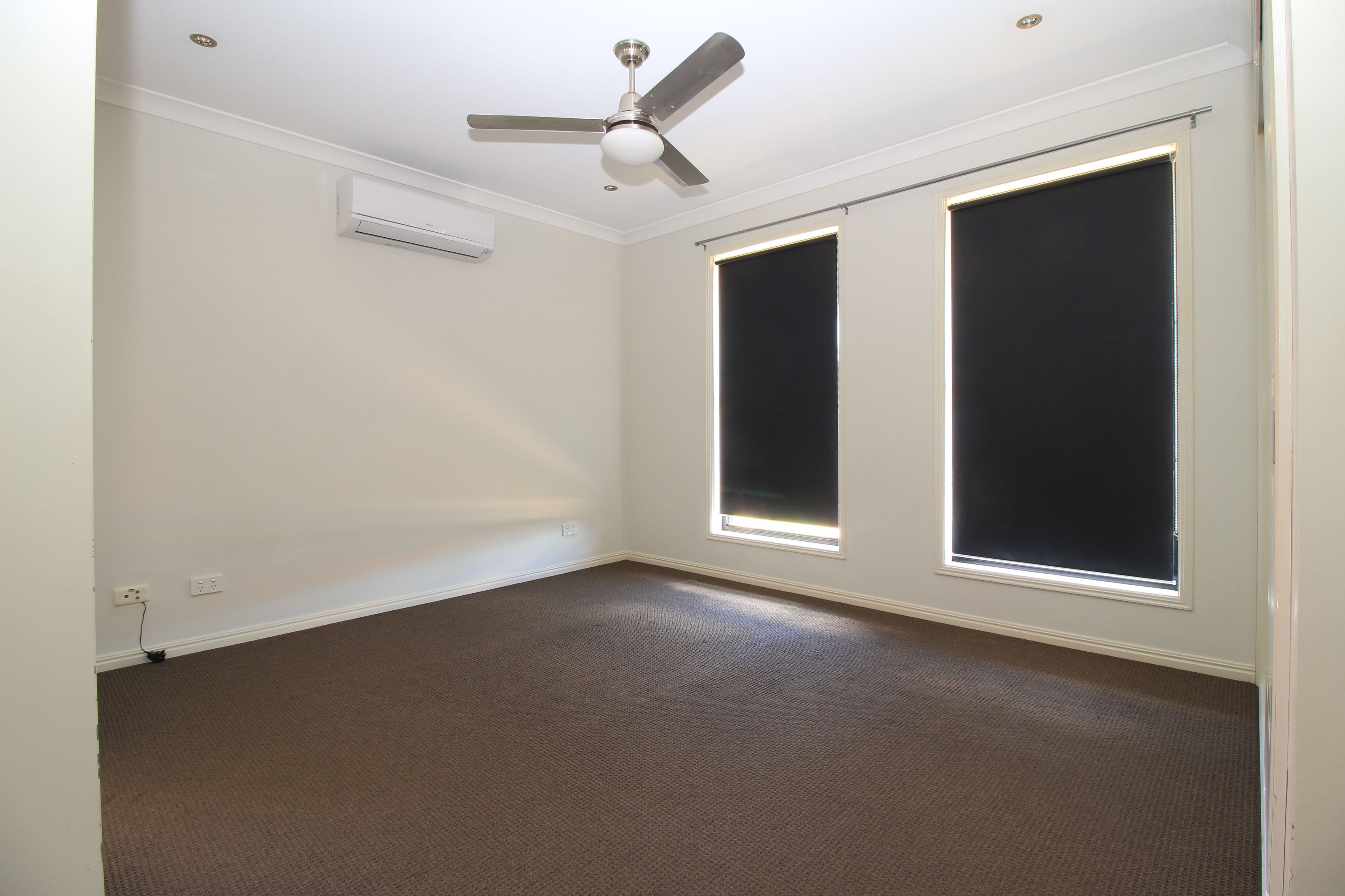 3 Berthun Street, Emerald QLD 4720, Emerald - Thumbnail 8
