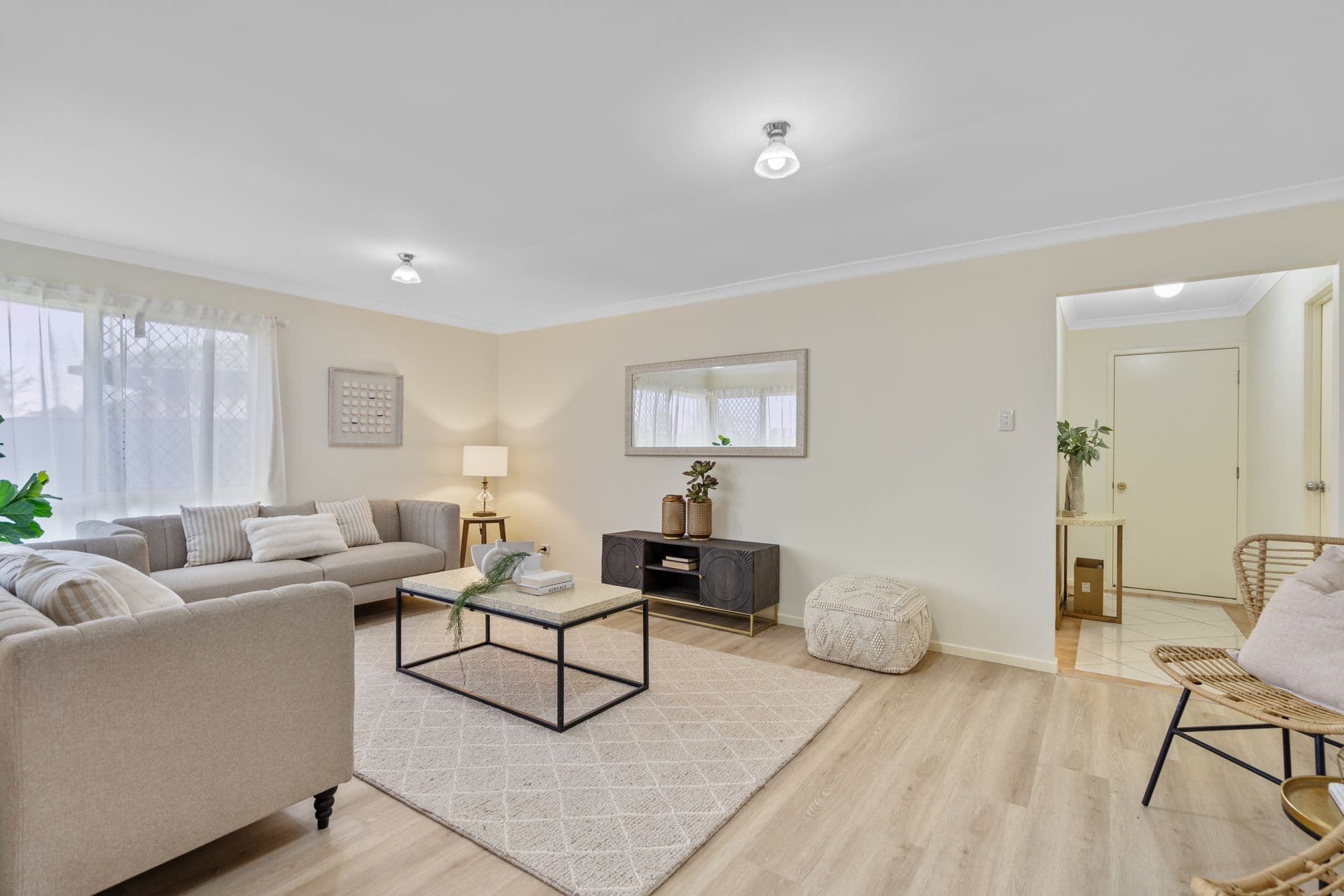 10 Robinson Crescent, Runcorn QLD 4113, Runcorn - Thumbnail 2