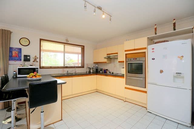 50 Jacaranda Drive, Georges Hall NSW 2198, Georges Hall - Thumbnail 6