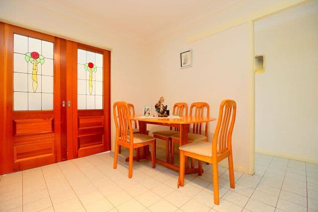 50 Jacaranda Drive, Georges Hall NSW 2198, Georges Hall - Thumbnail 7