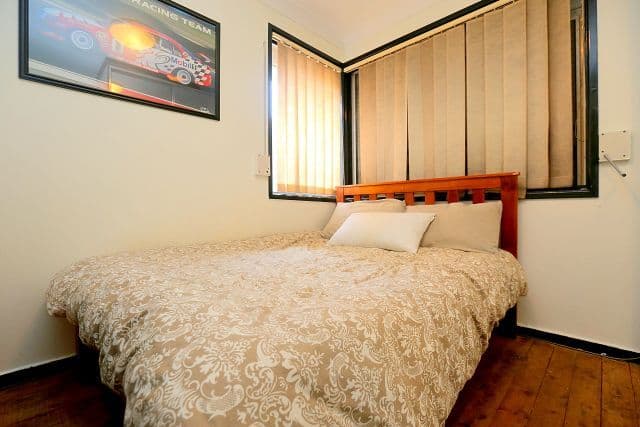 50 Jacaranda Drive, Georges Hall NSW 2198, Georges Hall - Thumbnail 8