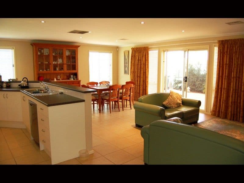 4 Pineview Court, WALKLEY HEIGHTS SA 5098, Walkley Heights - Thumbnail 3
