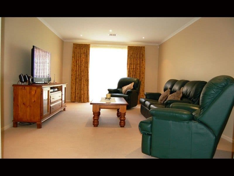 4 Pineview Court, WALKLEY HEIGHTS SA 5098, Walkley Heights - Thumbnail 5