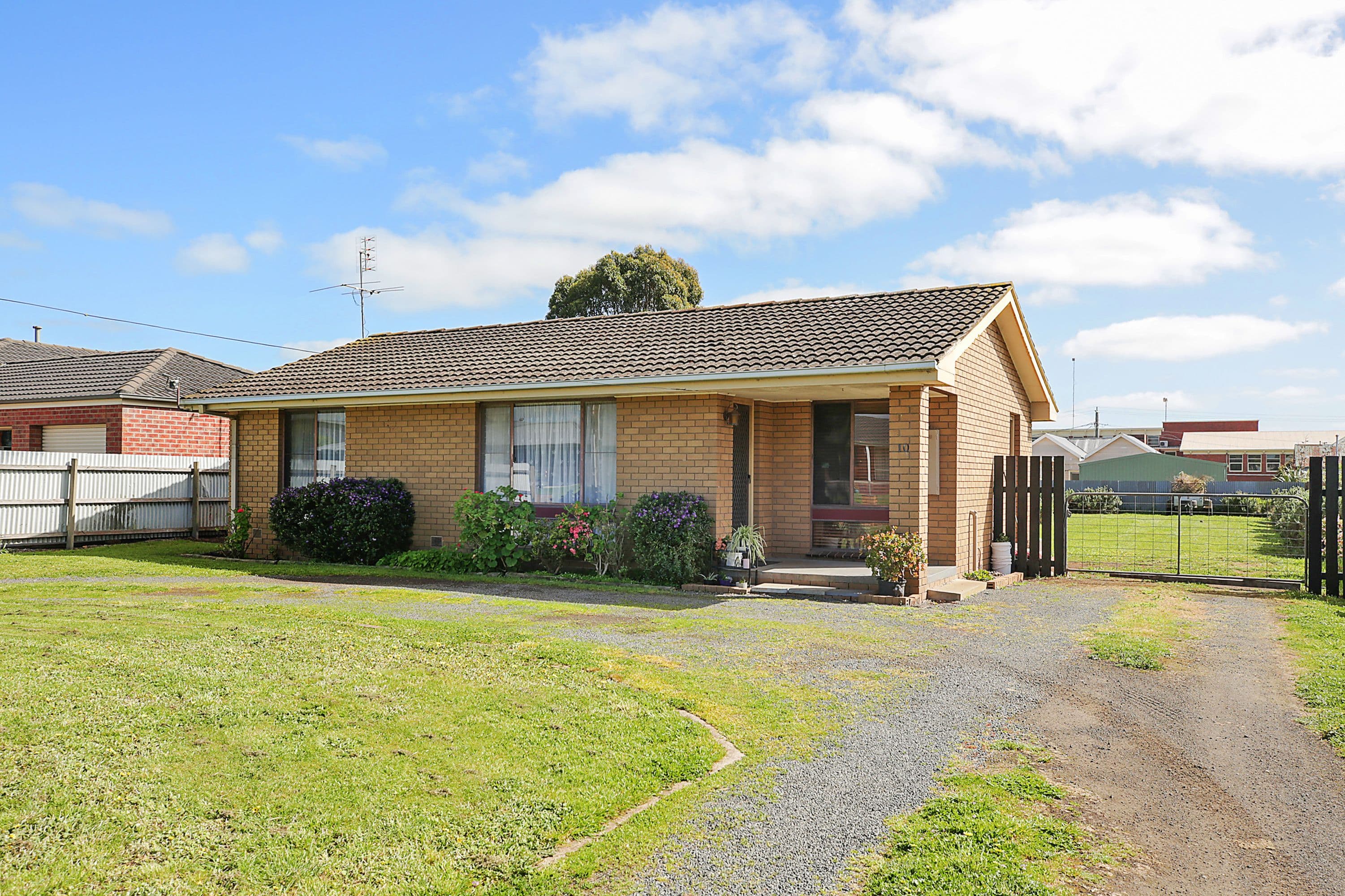 10 Holden Street, Camperdown VIC 3260, Camperdown - Image 1