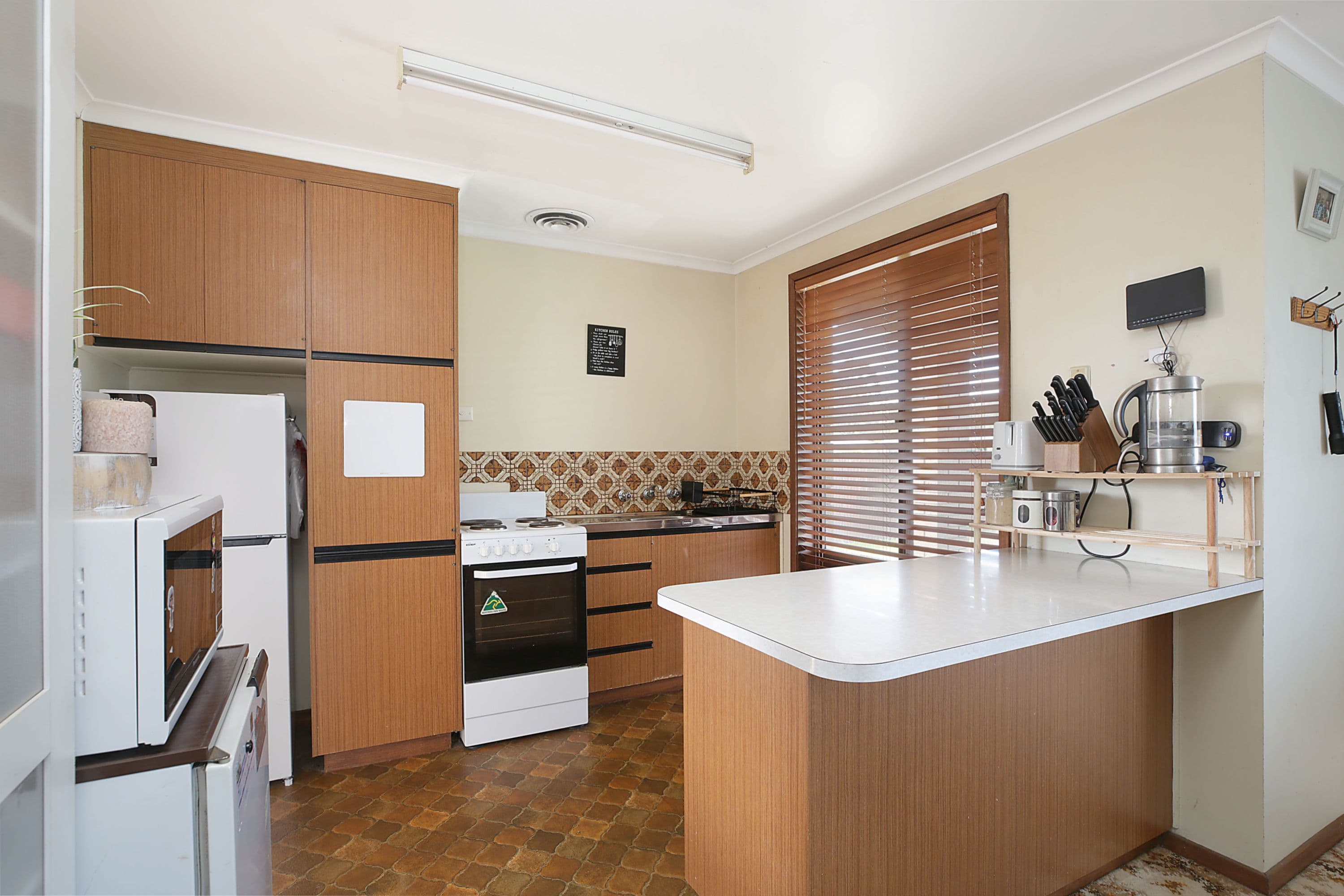 10 Holden Street, Camperdown VIC 3260, Camperdown - Thumbnail 3