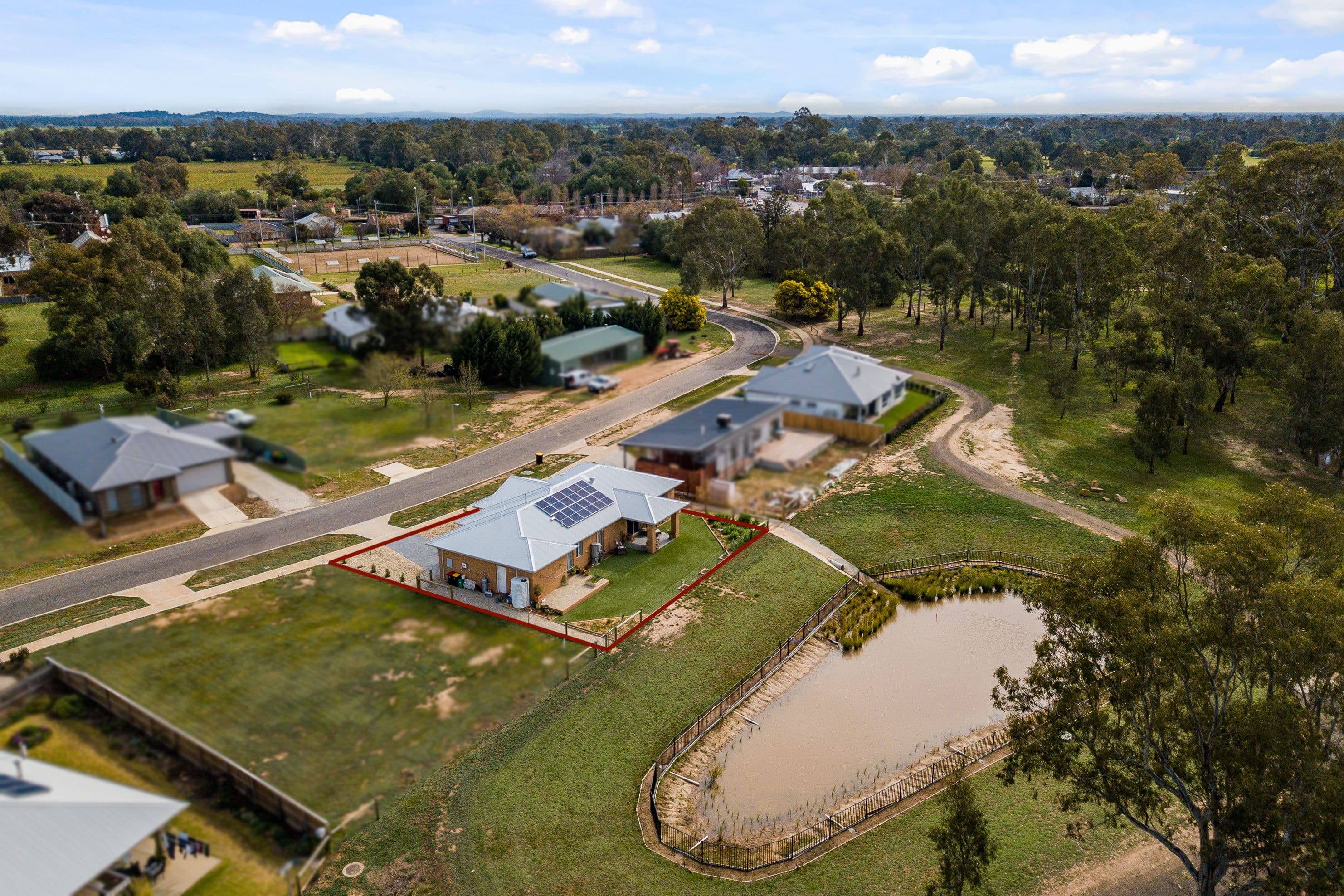 19 Belmont Street, Avenel VIC 3664, Avenel - Thumbnail 2