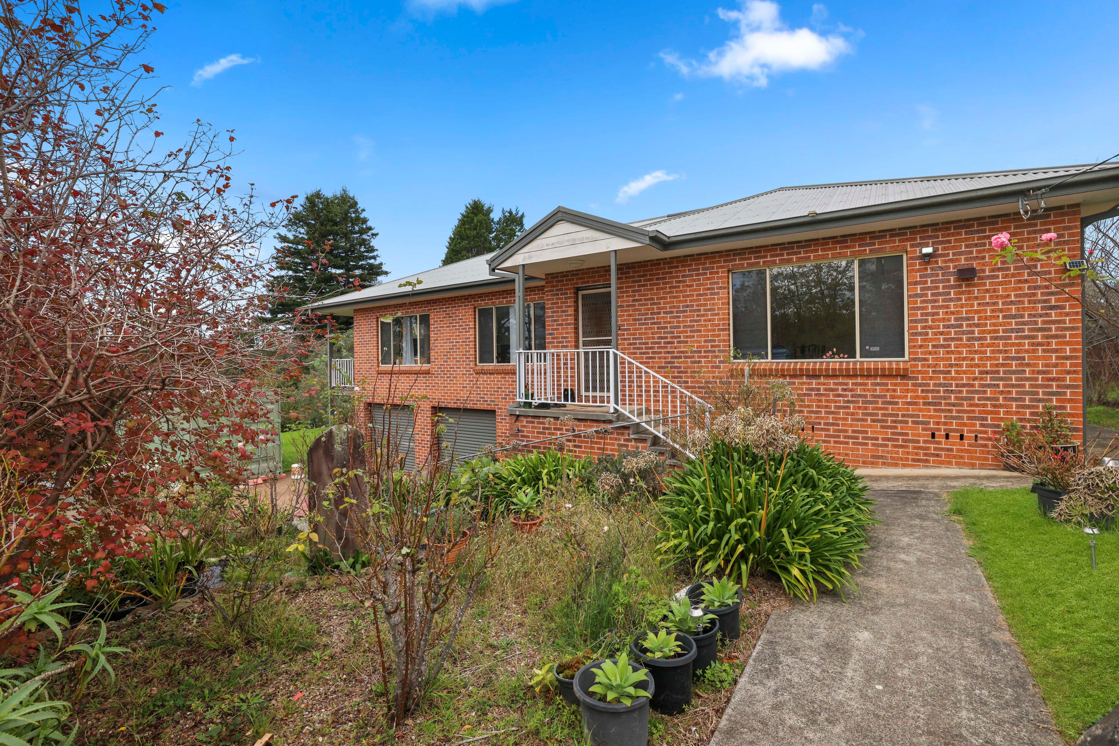 1 Raglan Street, Hill Top NSW 2575, Hill Top - Image 1