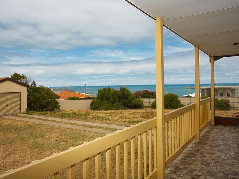 2 Seaview Road, PORT ELLIOT SA 5212, Port Elliot - Thumbnail 2