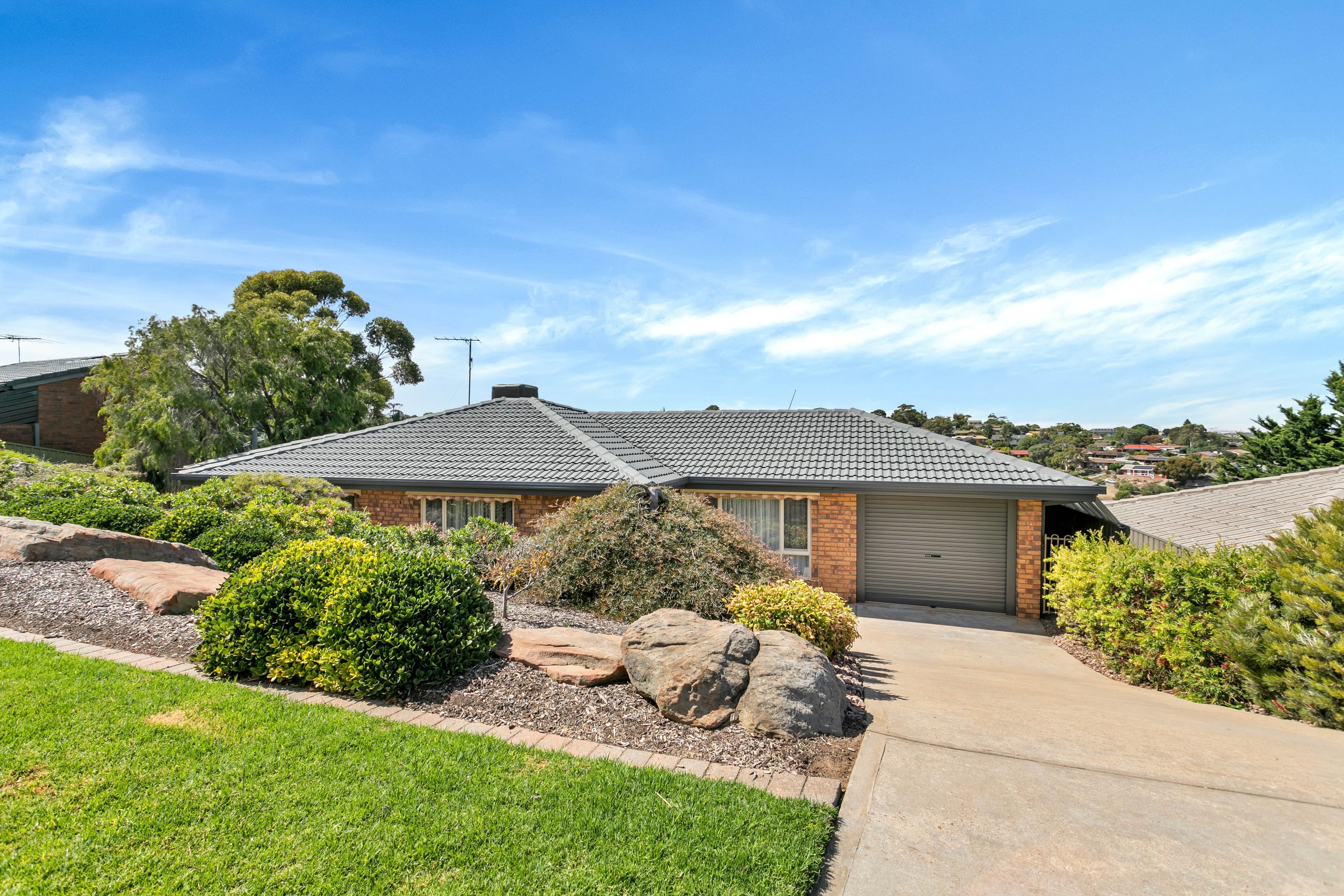 205 Perry Barr Road, Hallett Cove SA 5158, Hallett Cove - Thumbnail 2