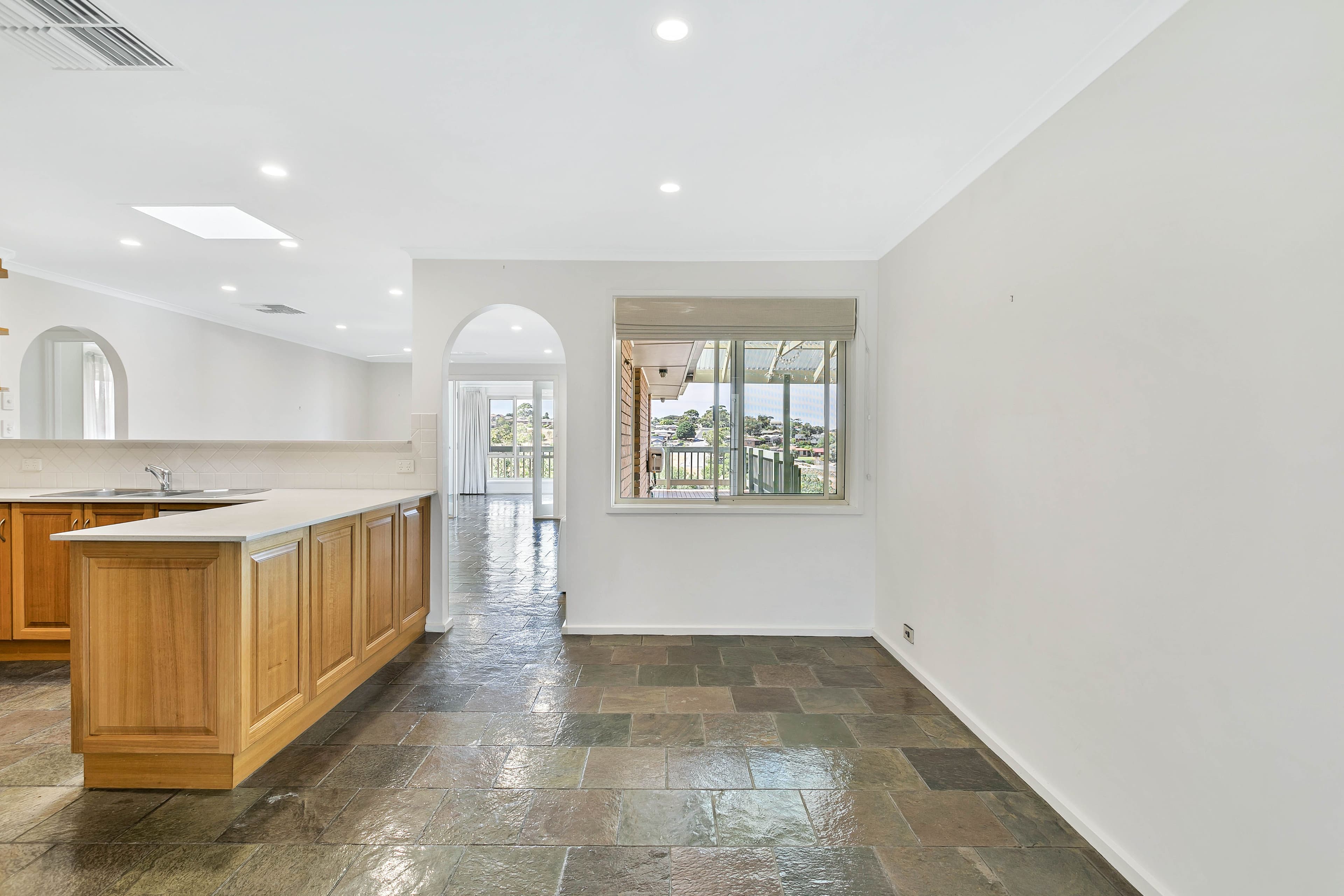 205 Perry Barr Road, Hallett Cove SA 5158, Hallett Cove - Thumbnail 5