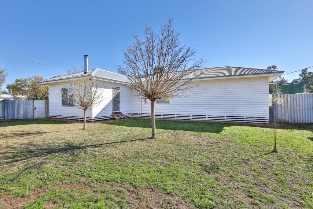 1 Alexander Street, Robinvale VIC 3549, Robinvale - Image 1