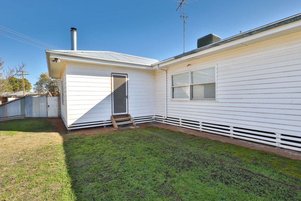 1 Alexander Street, Robinvale VIC 3549, Robinvale - Thumbnail 2