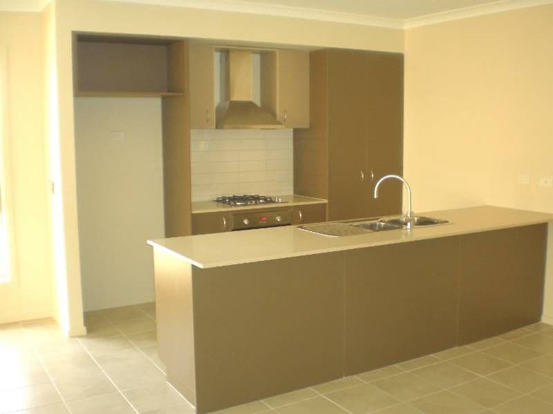 2 Ducal Parkway, MERNDA VIC 3754, Mernda - Thumbnail 2