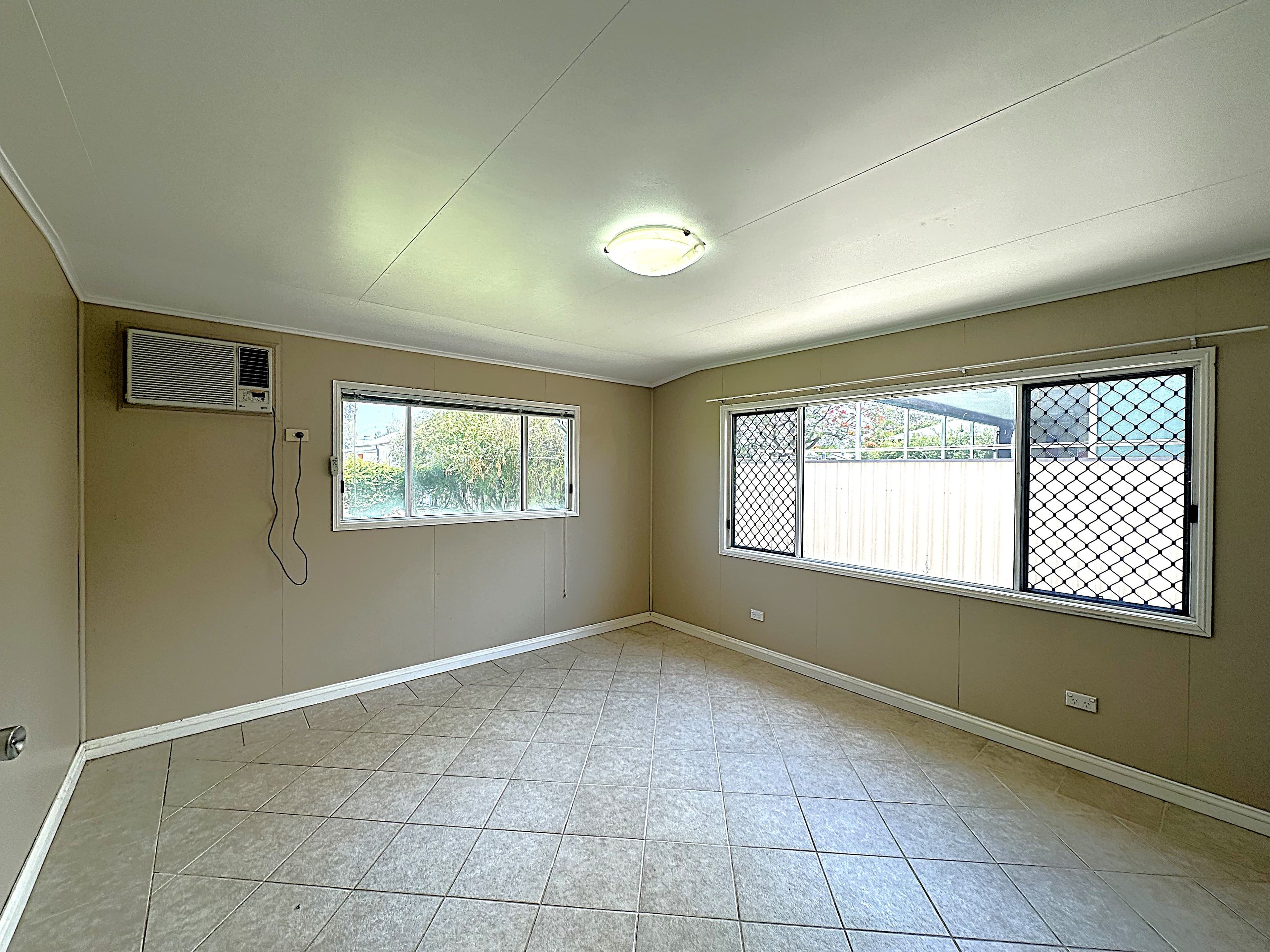 149 Emu Street, Longreach QLD 4730, Longreach - Thumbnail 7