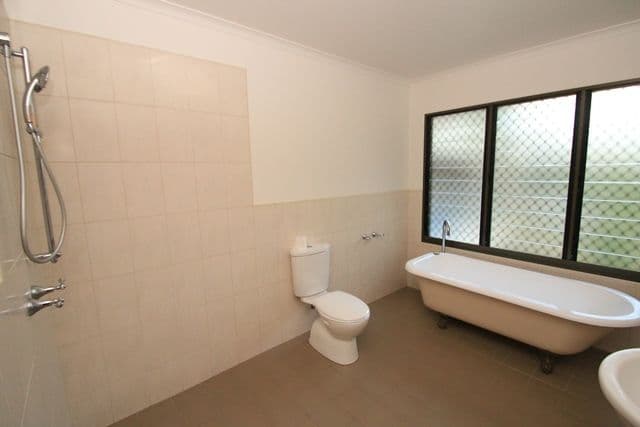 17 Clarke Crescent, KATHERINE NT 0850, Katherine - Thumbnail 6