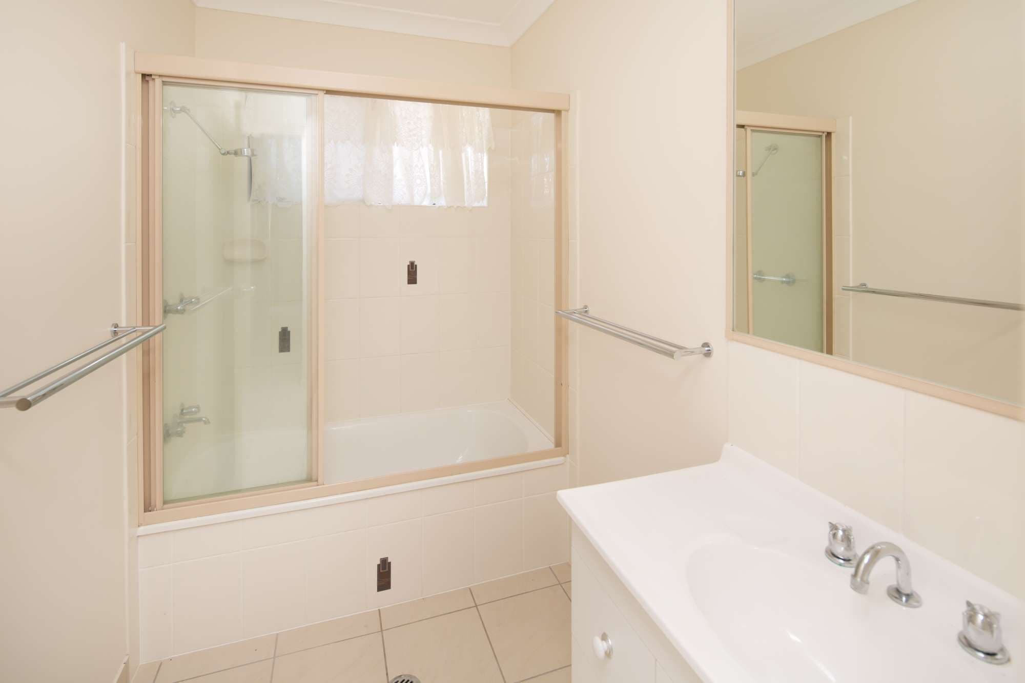 13 Chesterton Court, KIRWAN QLD 4817, Kirwan - Thumbnail 8