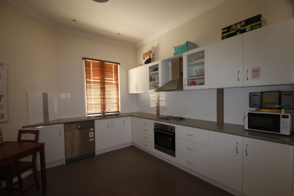 36 Gipps Street, TAMWORTH NSW 2340, West Tamworth - Thumbnail 5