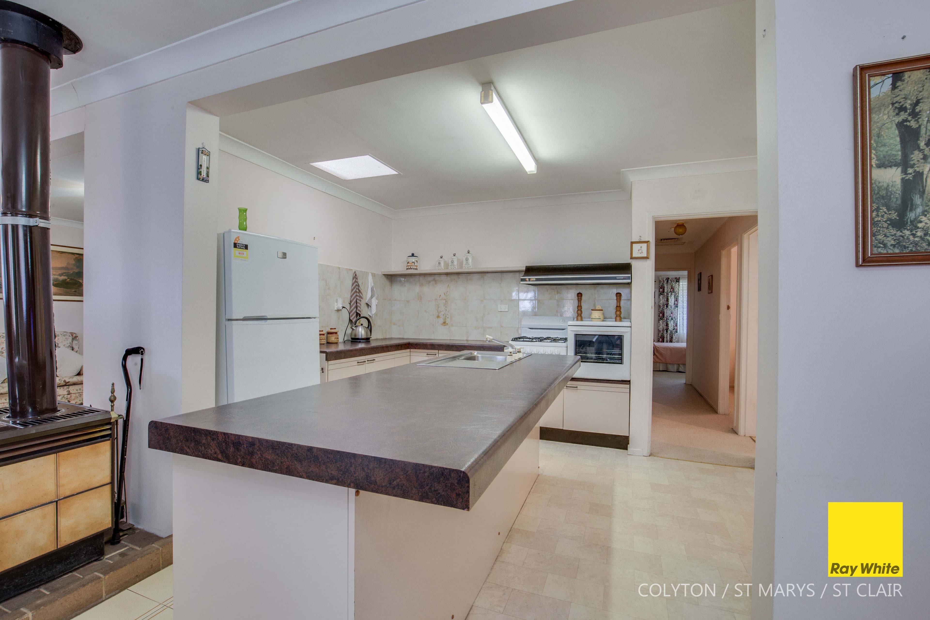 3 Gilmour Street, Colyton - Thumbnail 3