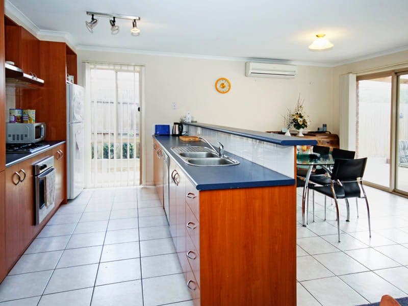 6 Hewitt Drive, GROVEDALE VIC 3216, Grovedale - Thumbnail 2