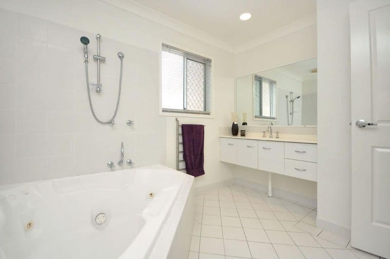 42 Wendon Way, Bridgeman Downs QLD 4035, Bridgeman Downs - Thumbnail 5