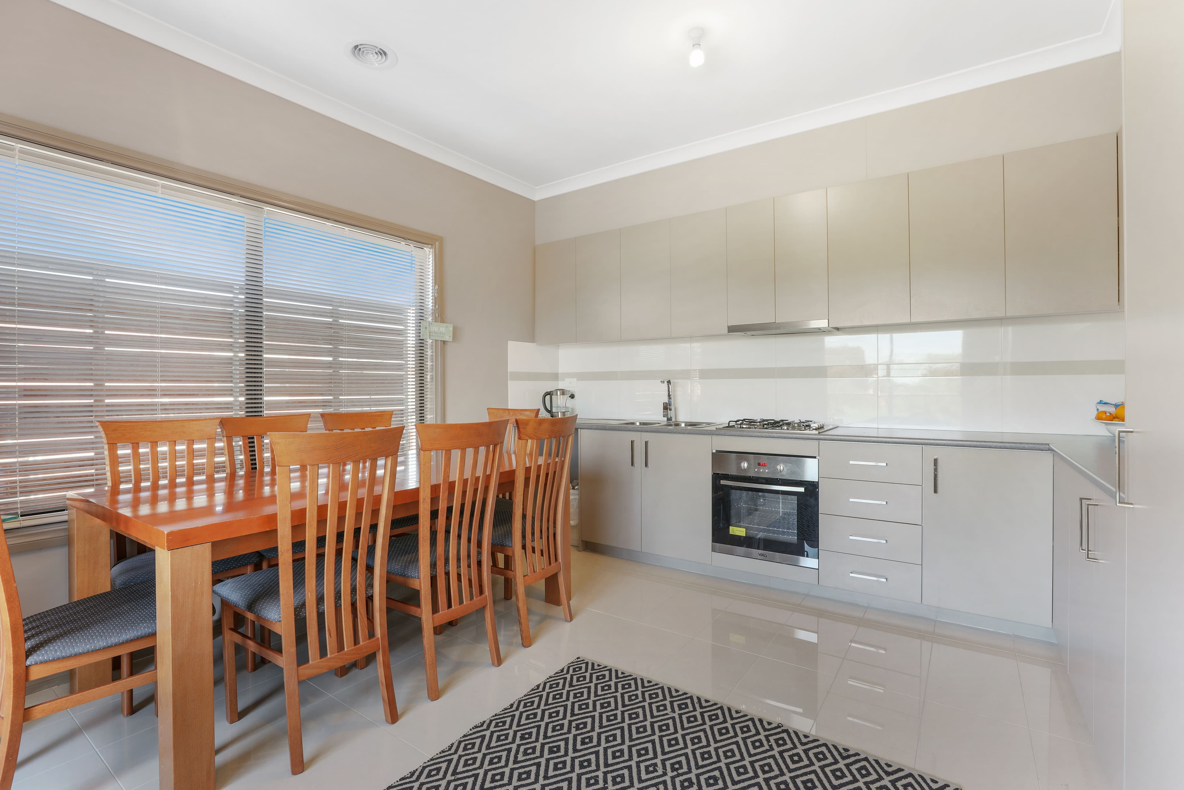 2/45-47 Palmerston Street, Melton - Thumbnail 2