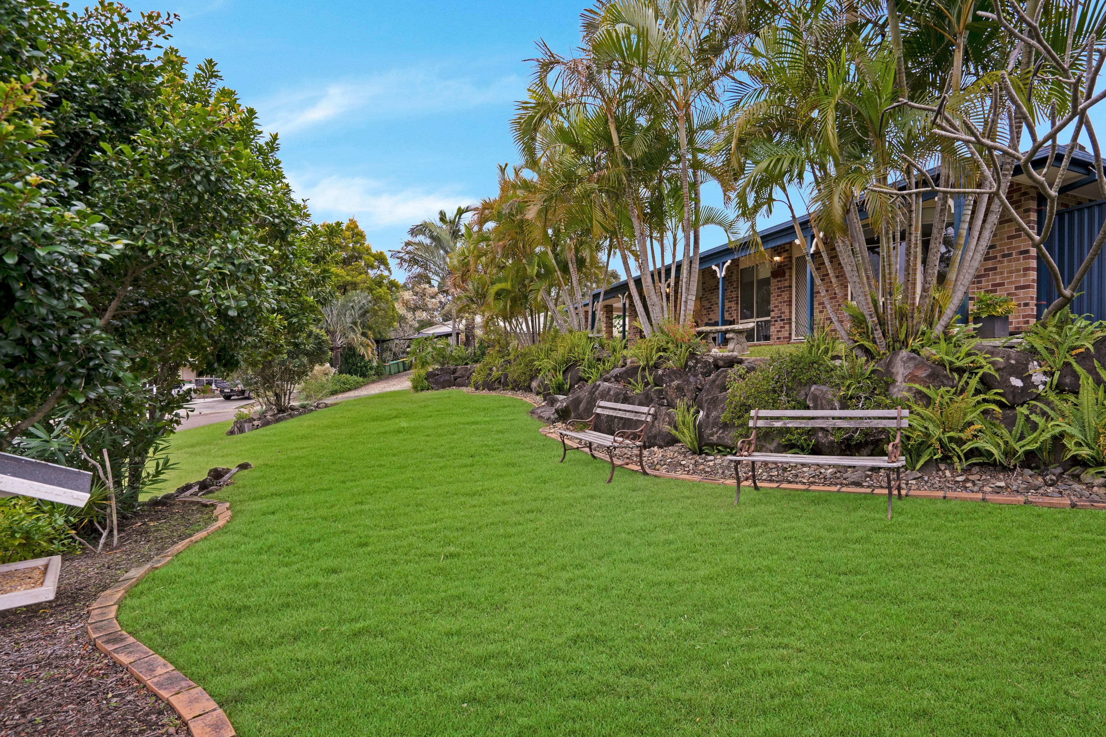 8 Stonehaven Place, Highland Park QLD 4211, Highland Park - Thumbnail 2