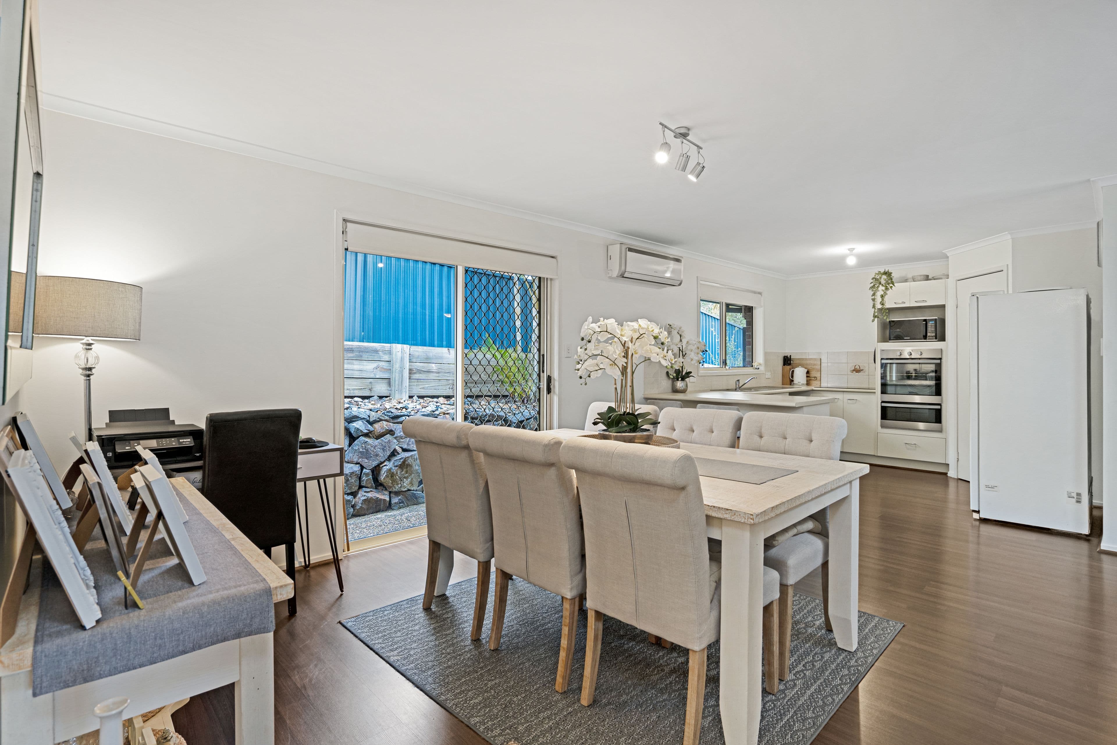 8 Stonehaven Place, Highland Park QLD 4211, Highland Park - Thumbnail 5