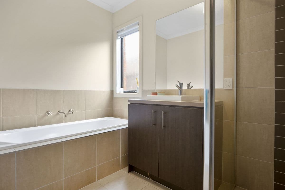 14 Landmark Crescent, Manor Lakes VIC 3024, Manor Lakes - Thumbnail 7