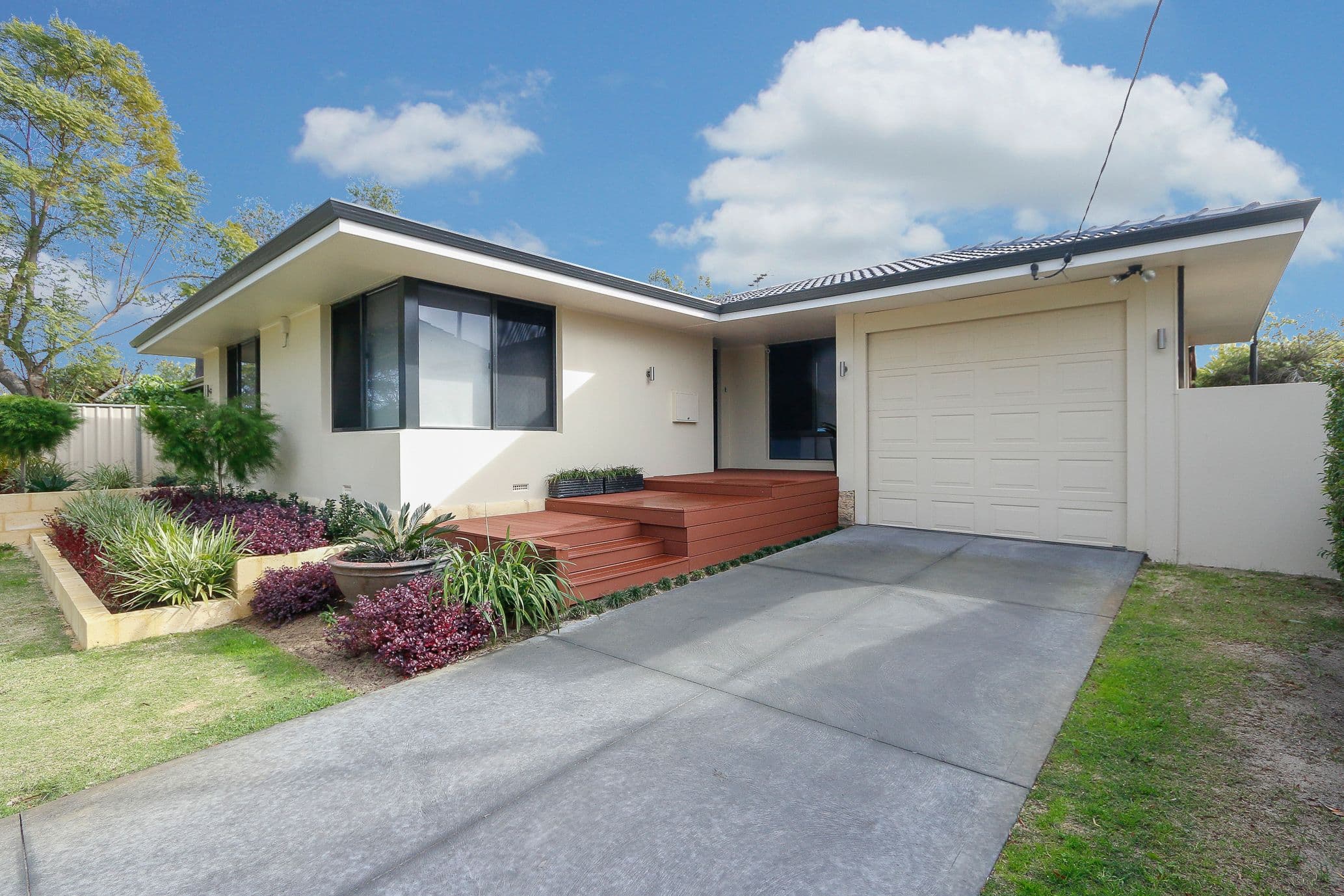 27 Crowhurst Way, Morley WA 6062, Morley - Thumbnail 2