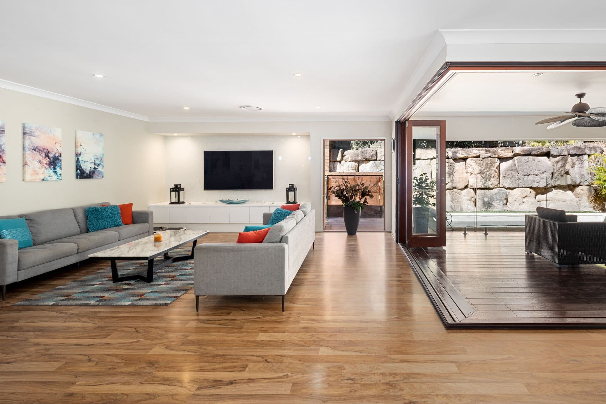9 Jillaine Street, Everton Hills QLD 4053, Everton Hills - Thumbnail 2