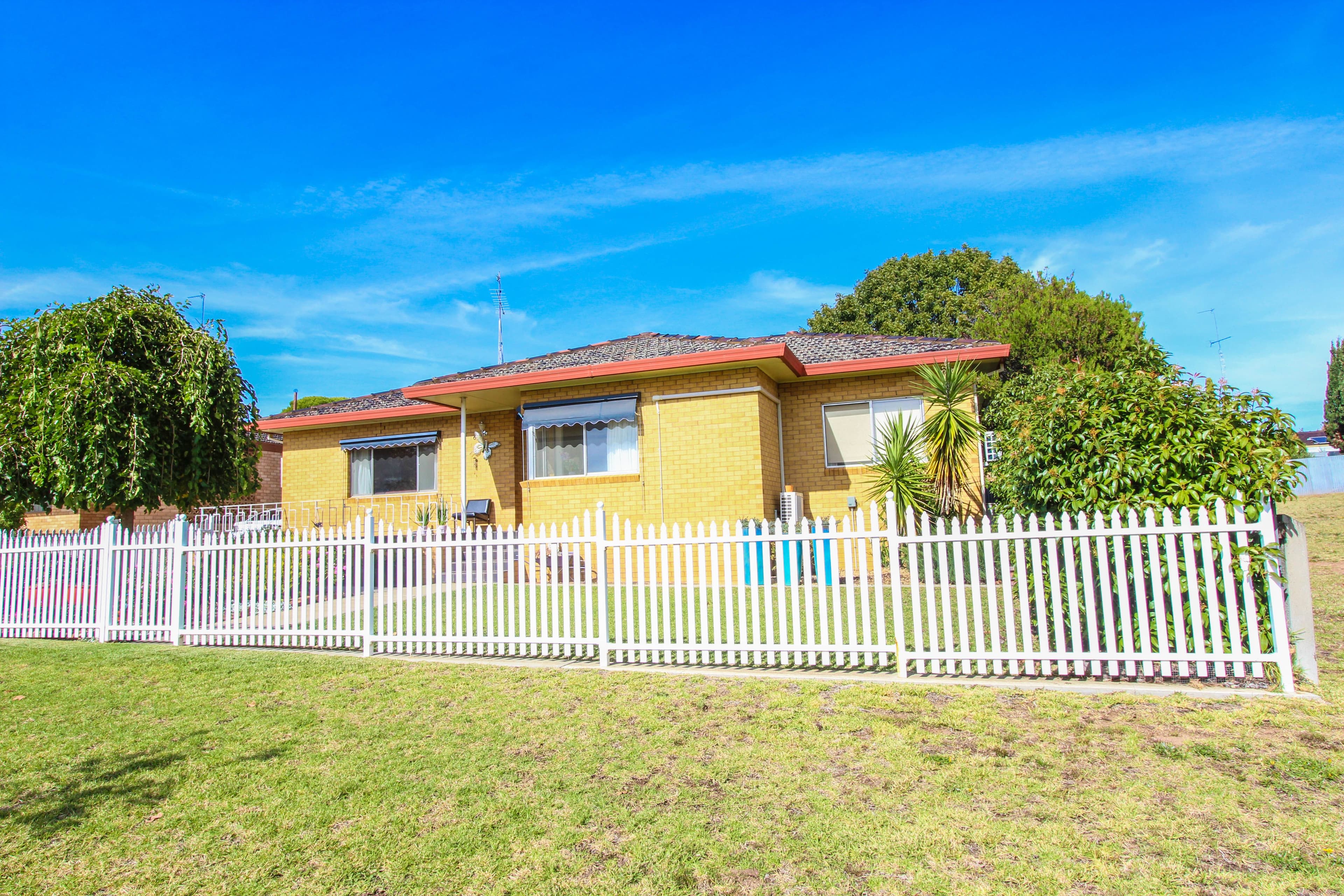 6 Riverine Street, Narrandera - Thumbnail 2