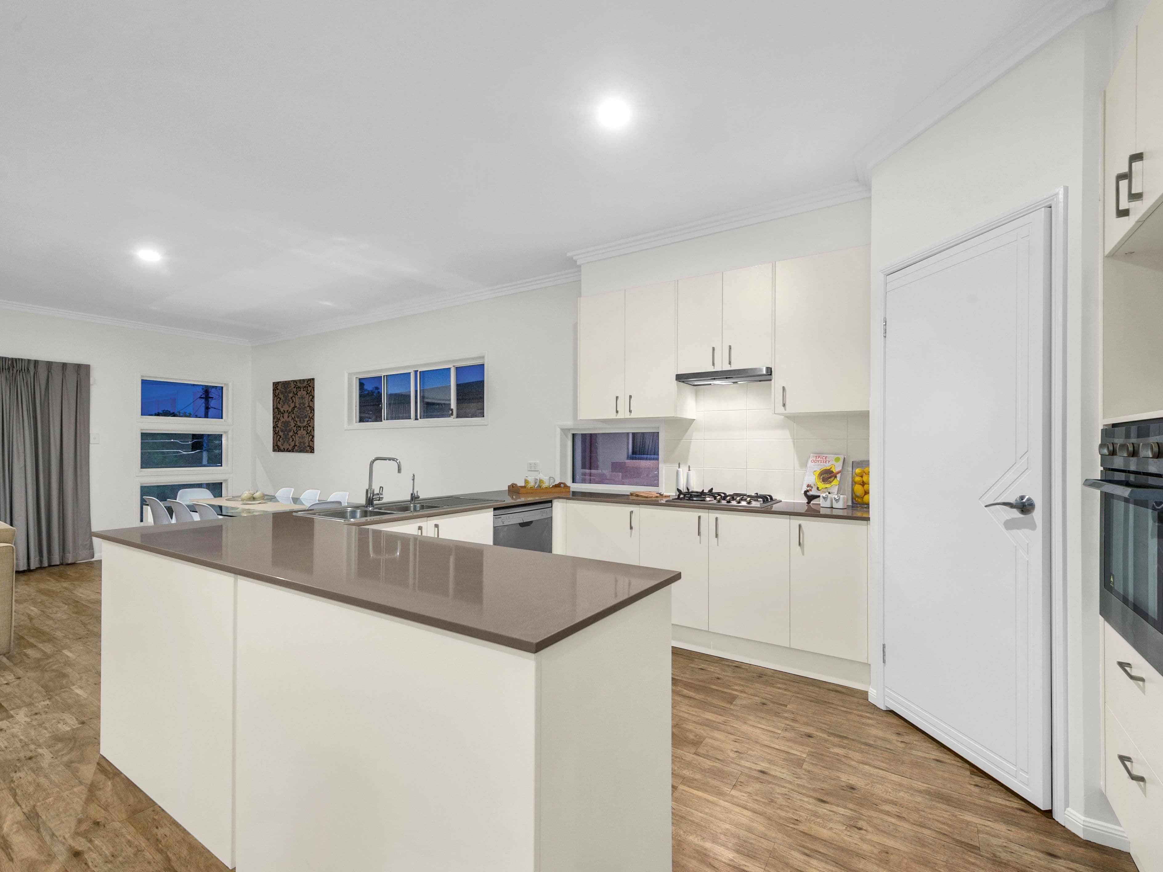 68 Gizerah Street, Mitchelton QLD 4053, Mitchelton - Thumbnail 4