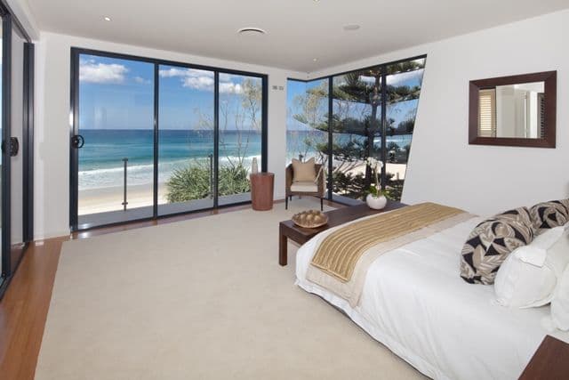 1  Wave Street, MERMAID BEACH QLD 4218, Mermaid Beach - Thumbnail 8