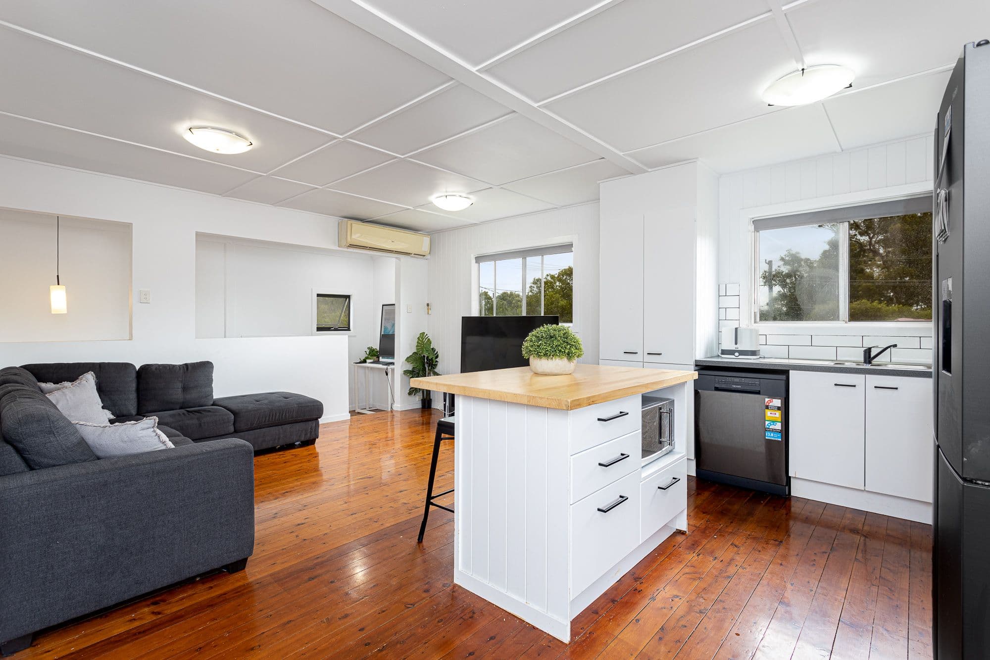 16 Yates Street, Redcliffe QLD 4020, Redcliffe - Thumbnail 7
