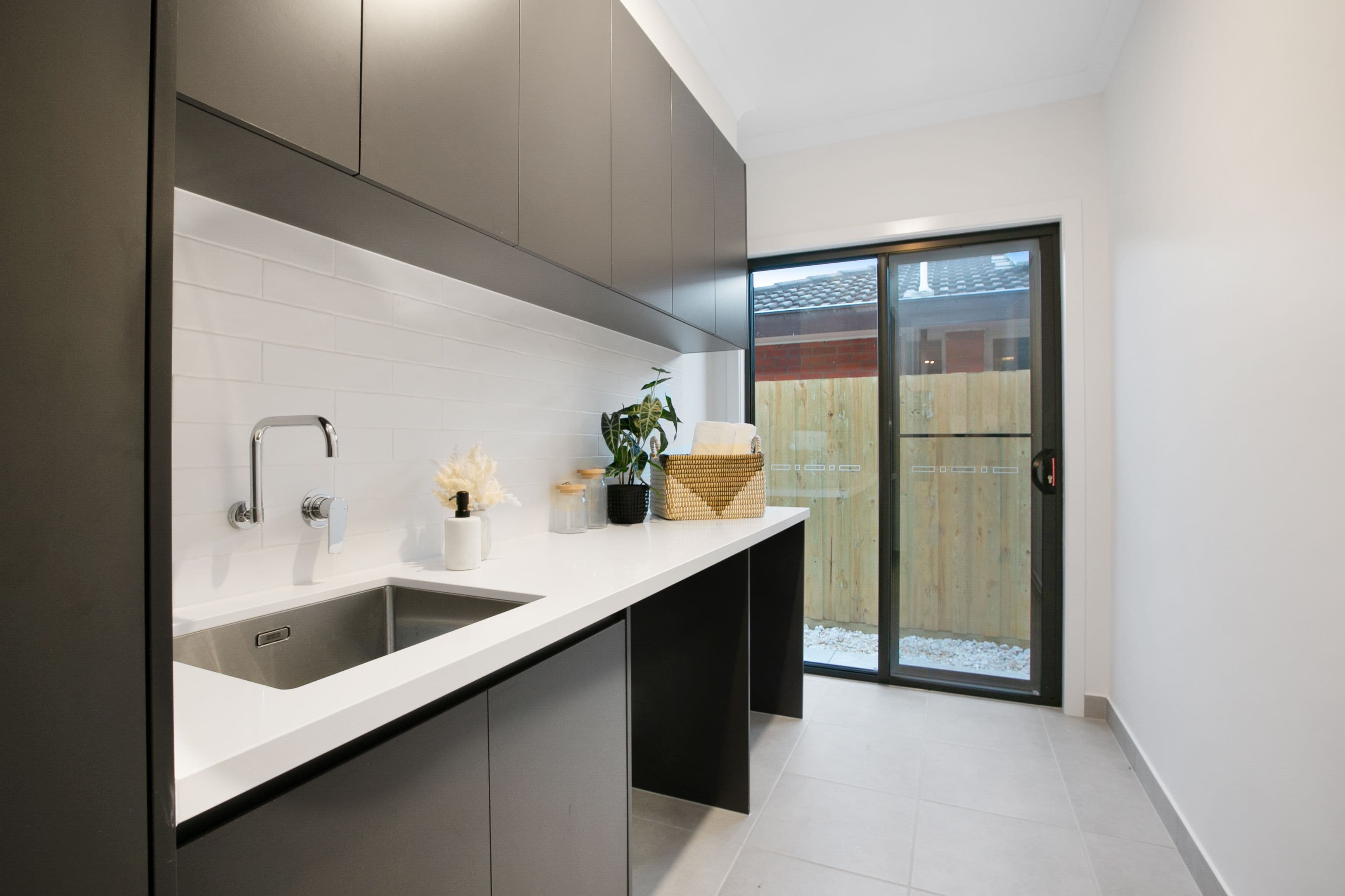 21 Robins Avenue, Reservoir VIC 3073, Reservoir - Thumbnail 8