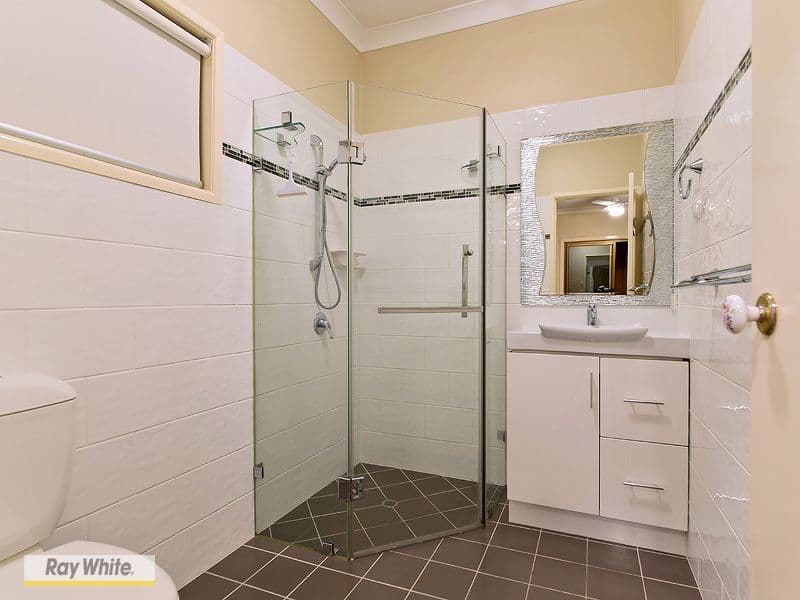 20 Newport Drive, NEWPORT QLD 4020, Newport - Thumbnail 3