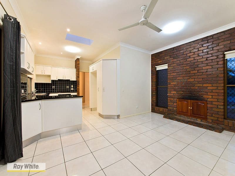 20 Newport Drive, NEWPORT QLD 4020, Newport - Thumbnail 4