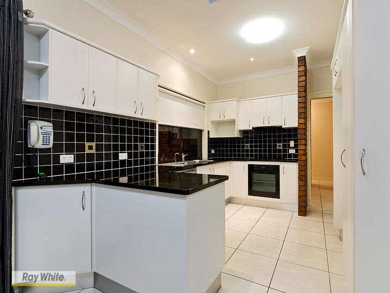 20 Newport Drive, NEWPORT QLD 4020, Newport - Thumbnail 5