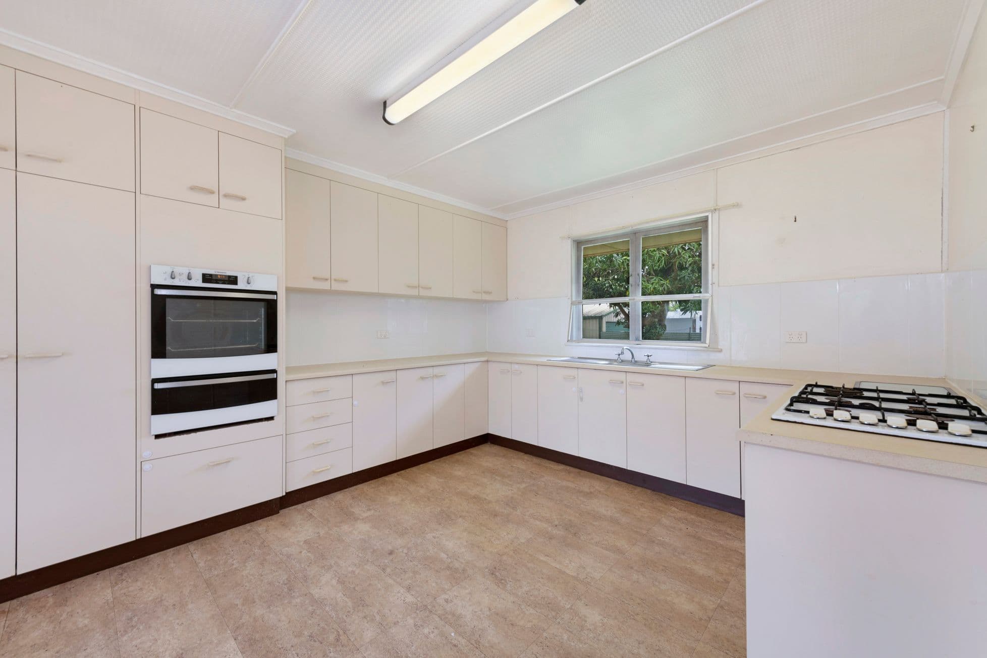 258 Goodwood Road, Thabeban QLD 4670, Thabeban - Thumbnail 4