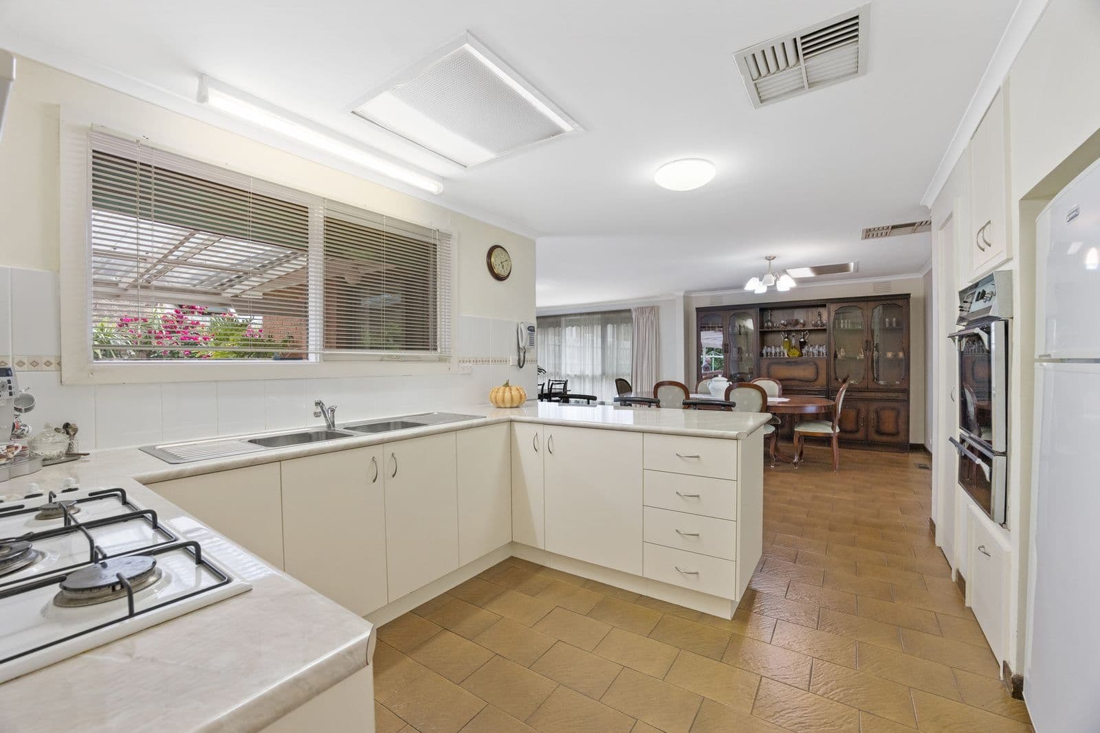 19 The Wallaby Run, Chirnside Park VIC 3116, Chirnside Park - Thumbnail 3