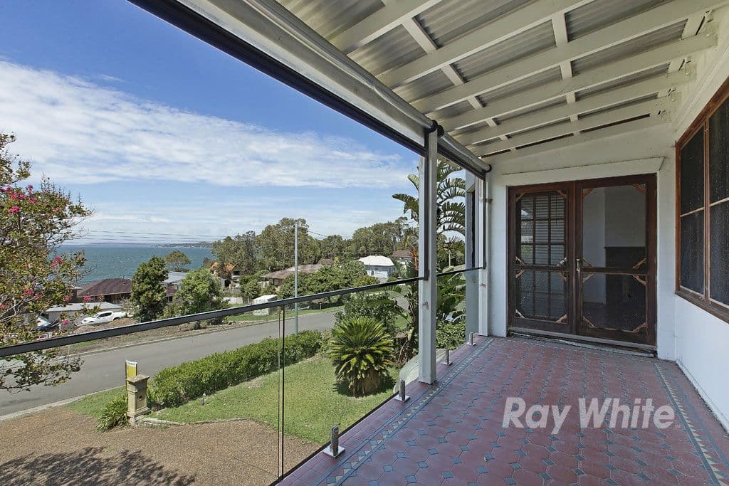11 Wattle Street, Bolton Point - Thumbnail 2