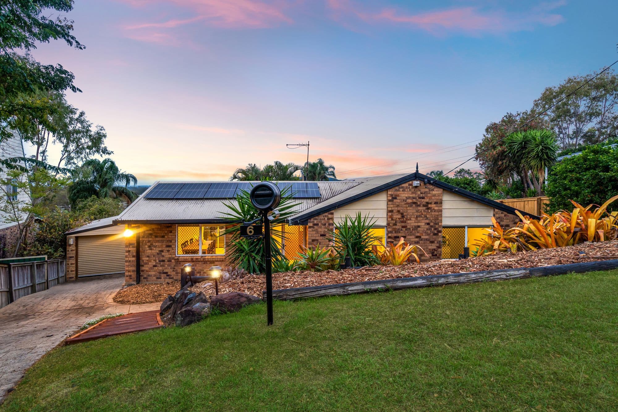 6 Leanne Court, Mount Warren Park QLD 4207, Mount Warren Park - Image 1
