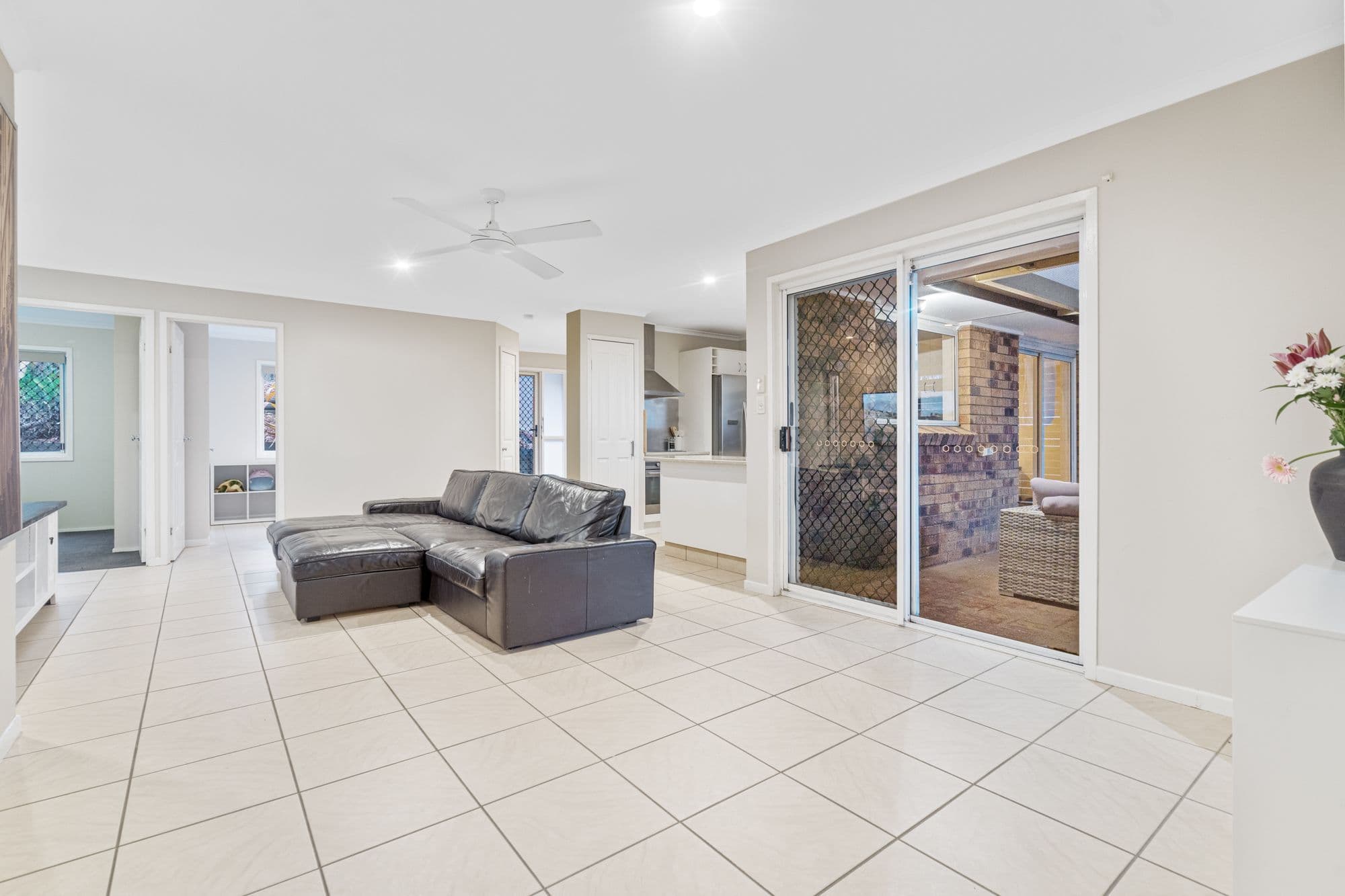 6 Leanne Court, Mount Warren Park QLD 4207, Mount Warren Park - Thumbnail 5