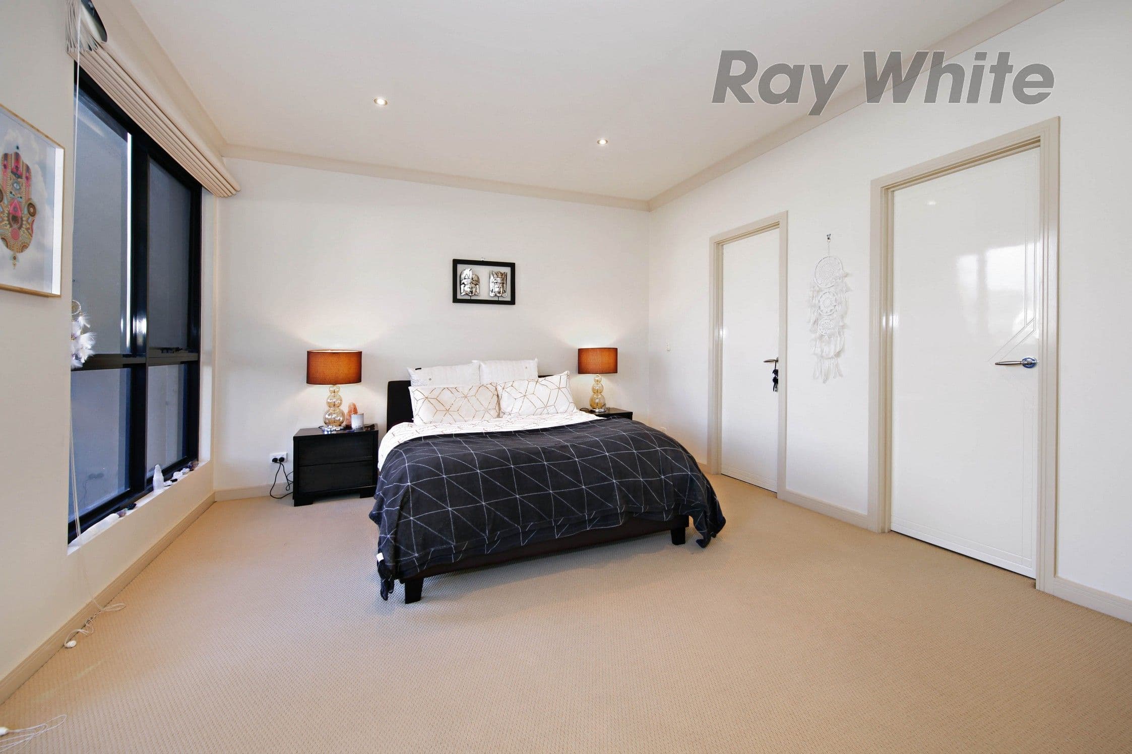 2 Sandlewood Lane, Sanctuary Lakes VIC 3030, Sanctuary Lakes - Thumbnail 6