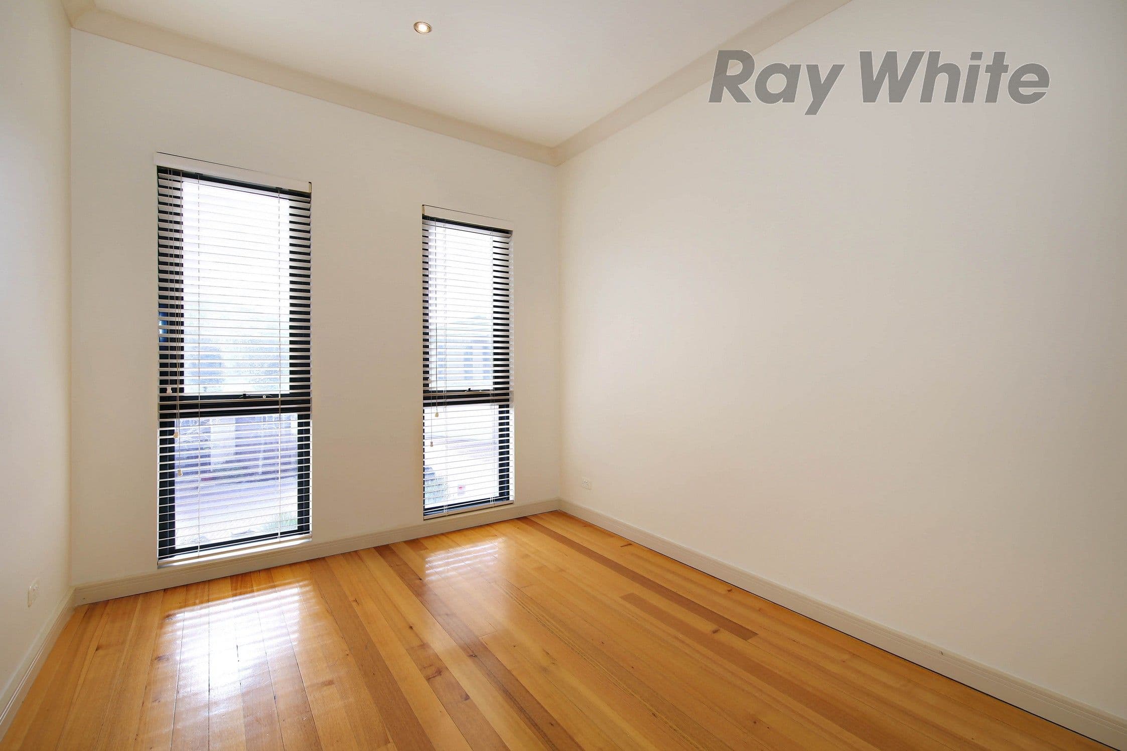 2 Sandlewood Lane, Sanctuary Lakes VIC 3030, Sanctuary Lakes - Thumbnail 7