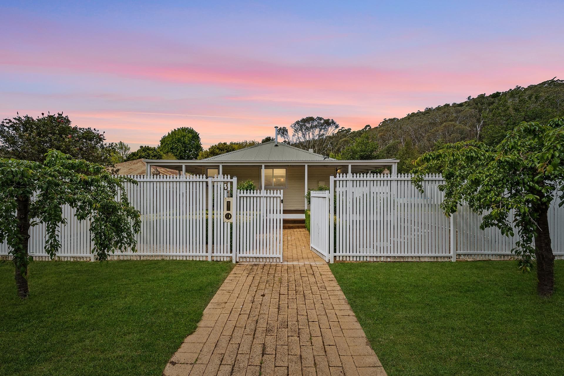 31 Kurrajong Street, Captains Flat NSW 2623, Captains Flat - Image 1