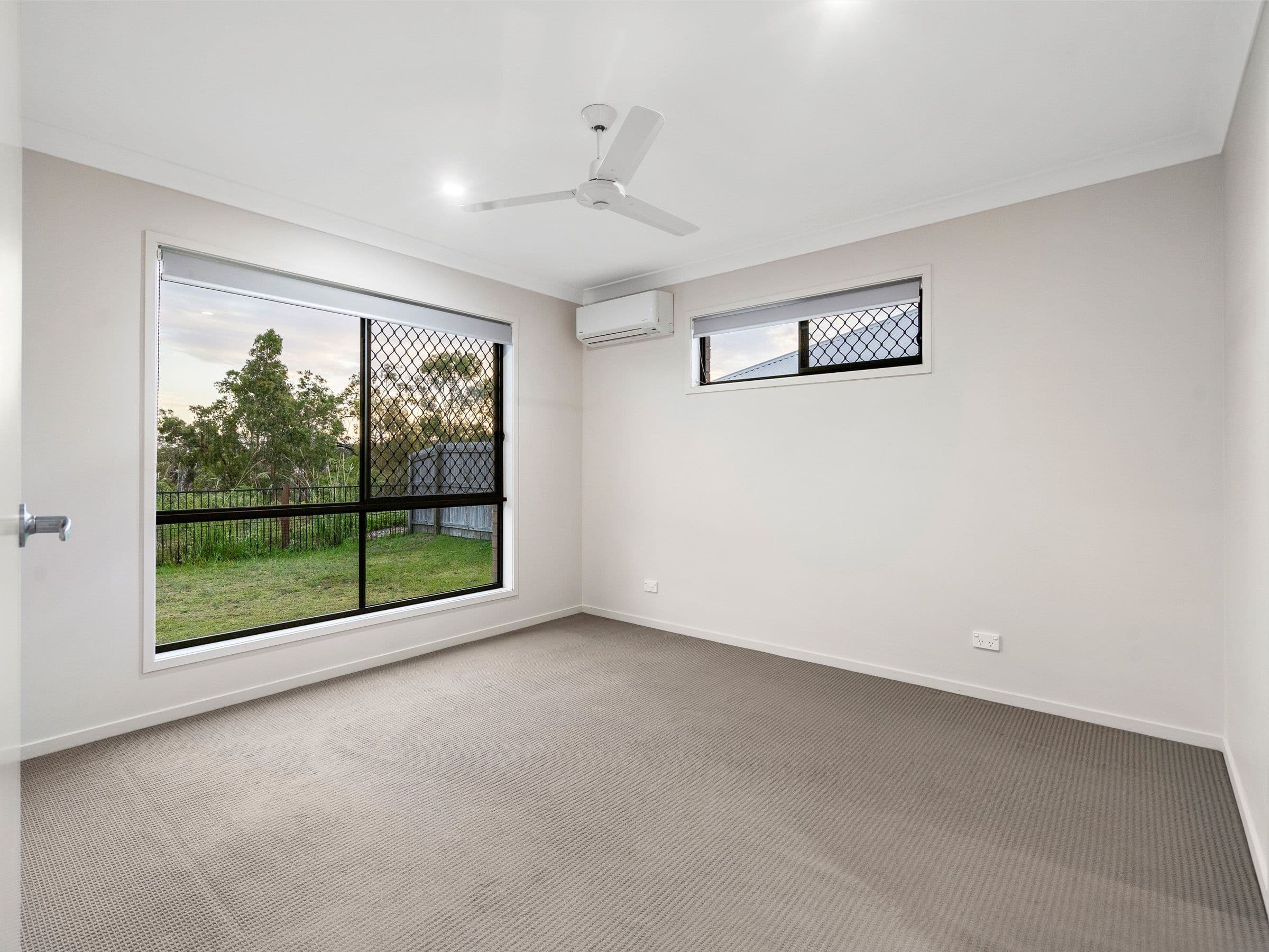 33 Stradbroke Crescent, Springfield Lakes QLD 4300, Springfield Lakes - Thumbnail 7