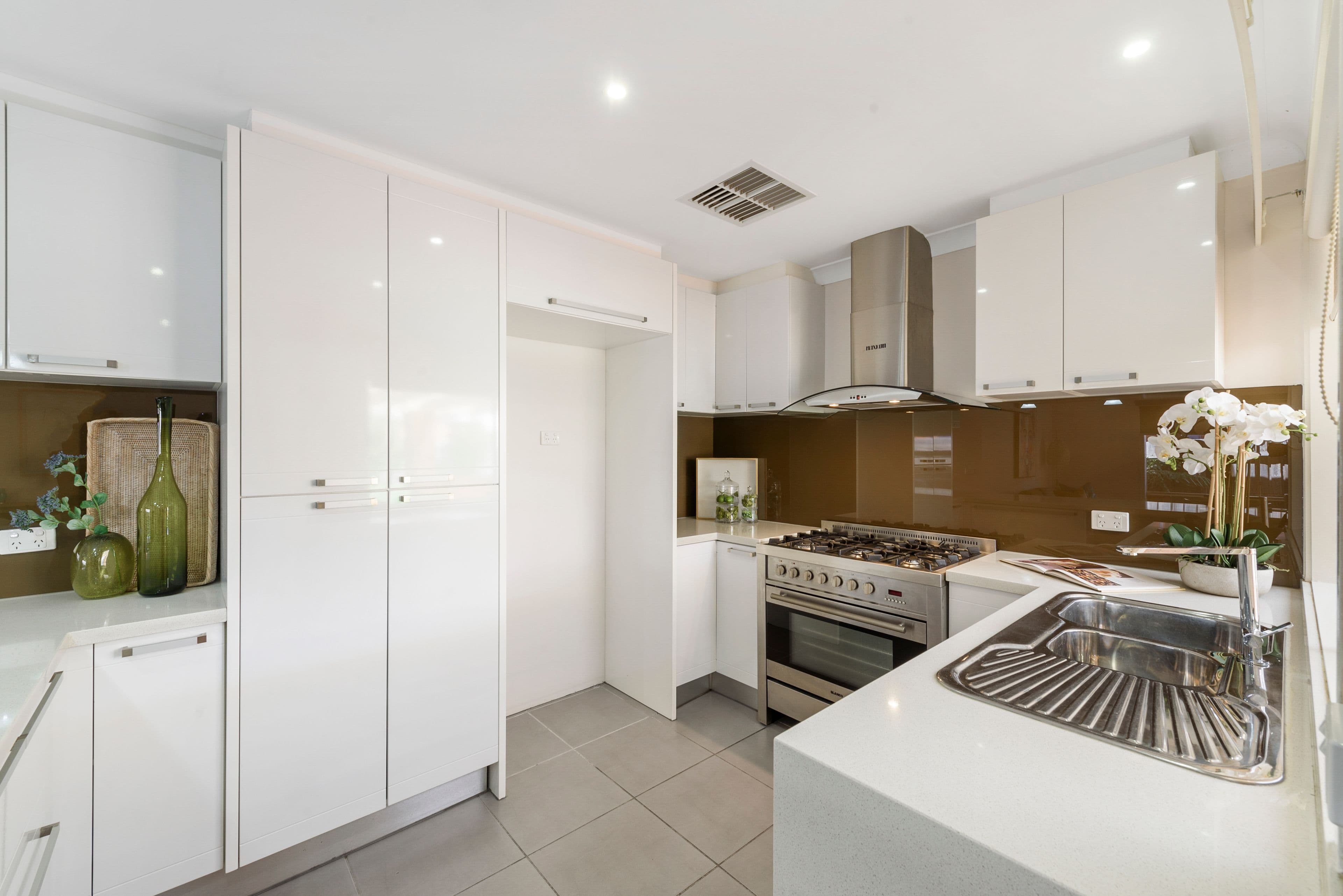 37 Hannah Avenue, Hillside VIC 3037, Hillside - Thumbnail 6